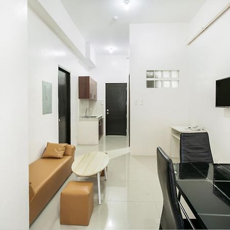Oyo 505 Jardin Suites Manila Exterior photo
