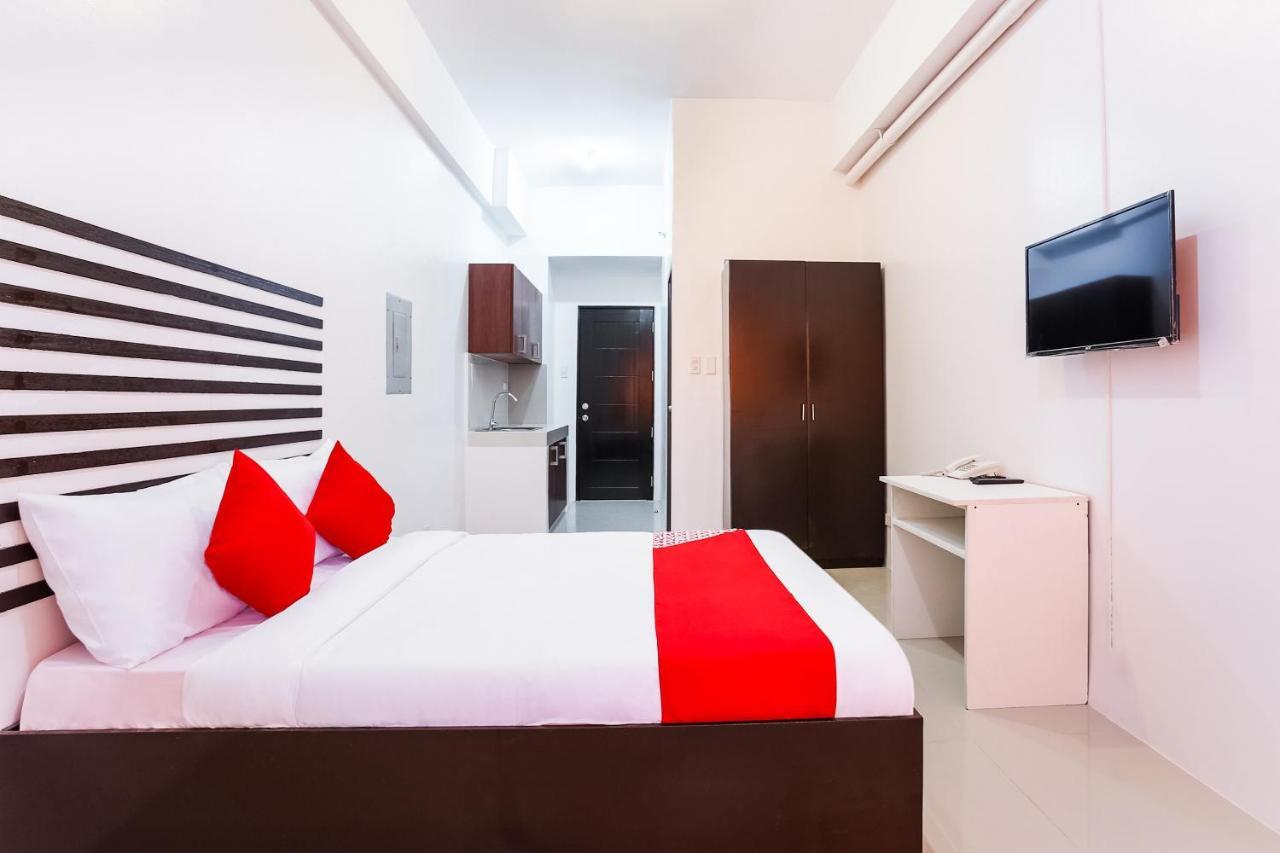 Oyo 505 Jardin Suites Manila Exterior photo