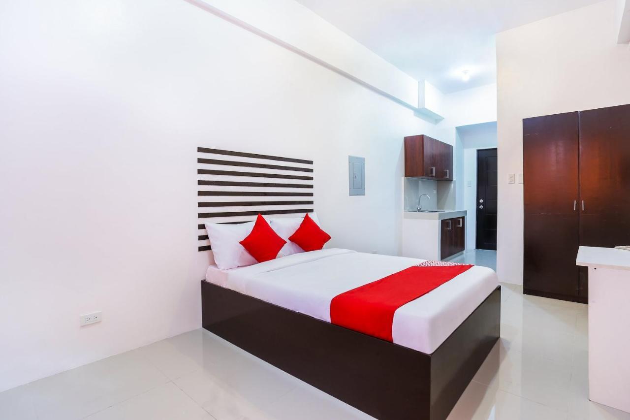 Oyo 505 Jardin Suites Manila Exterior photo