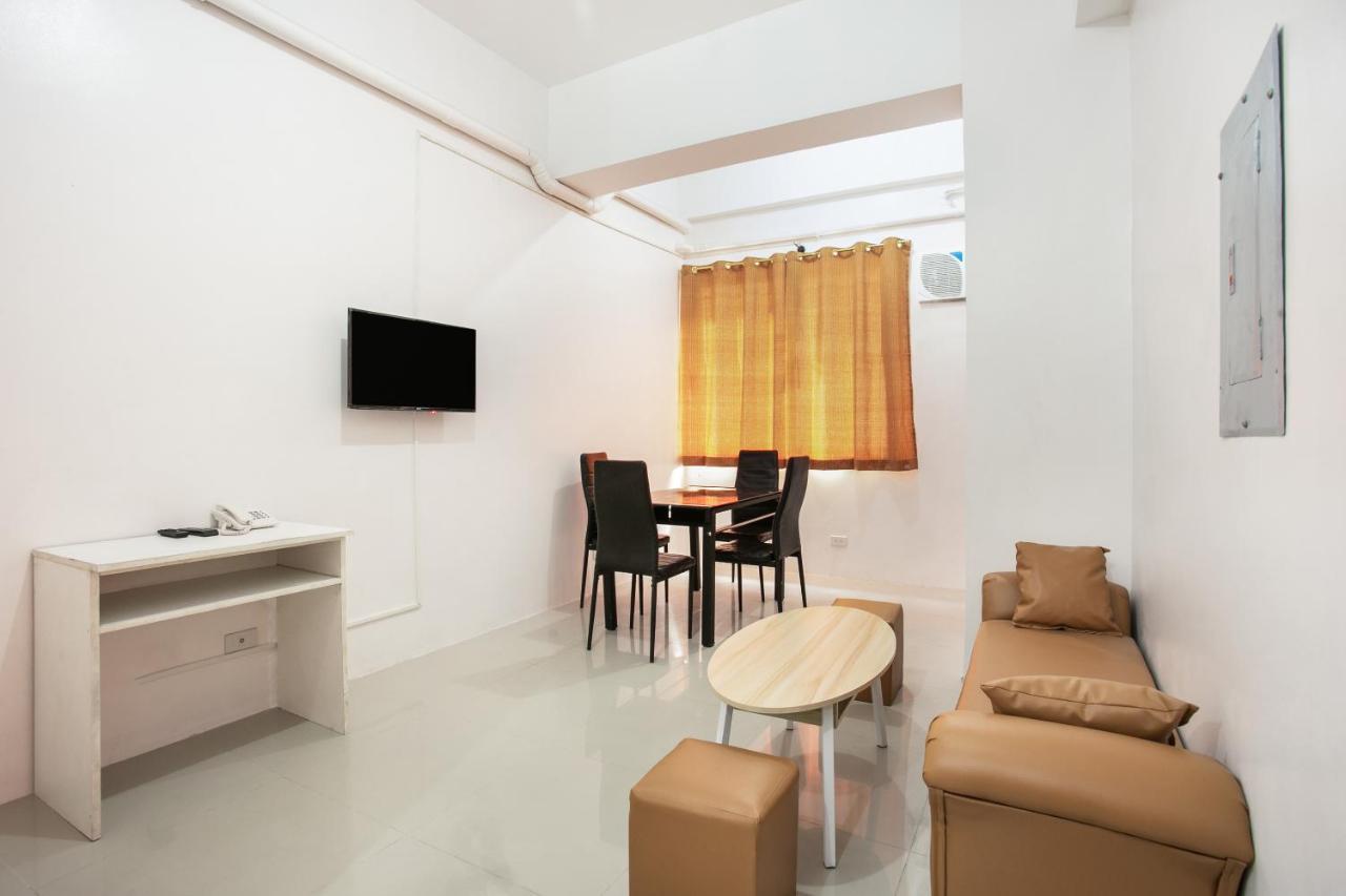 Oyo 505 Jardin Suites Manila Exterior photo
